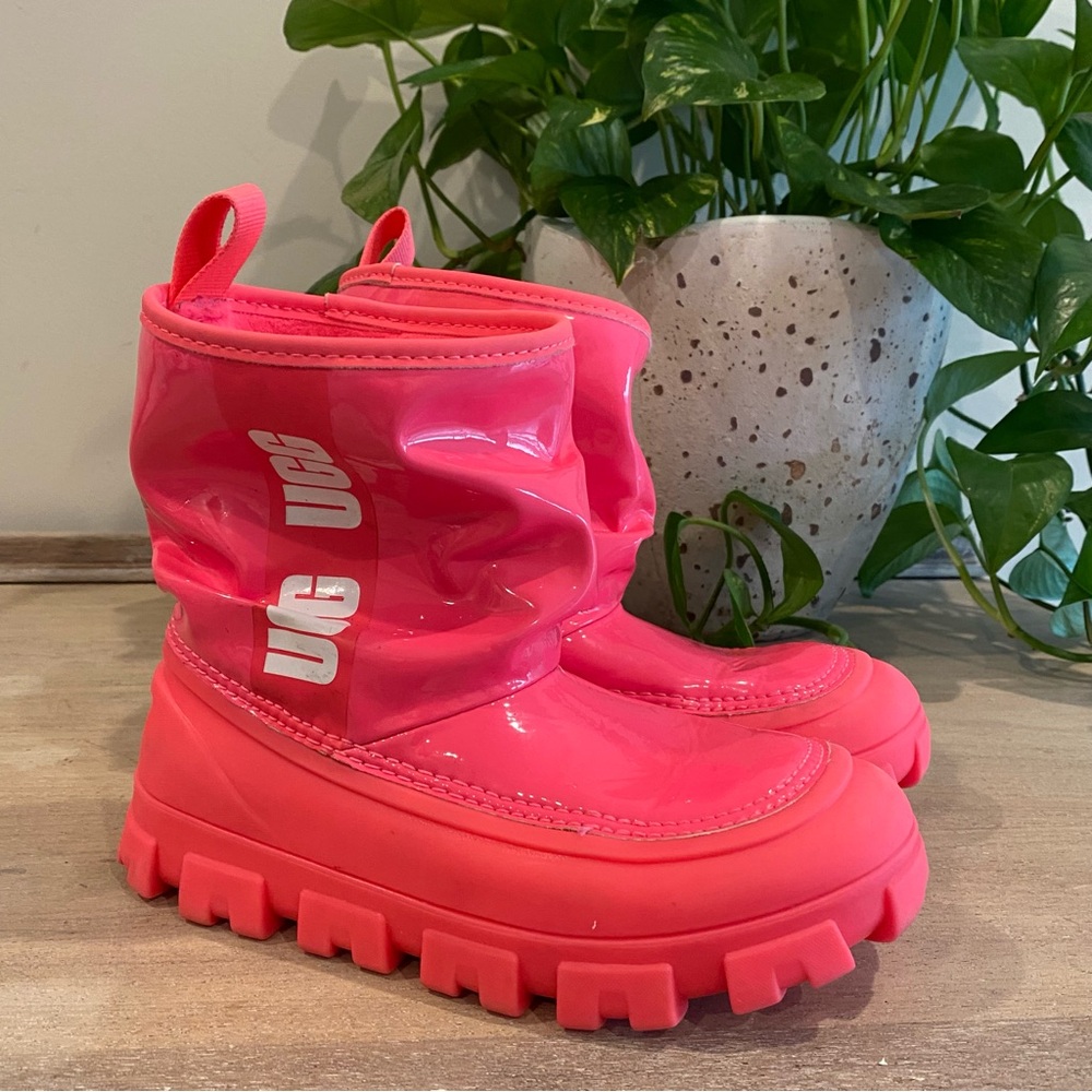UGG Brellah Mini Boots Super Coral Size 13 Waterproof Rain Boots
